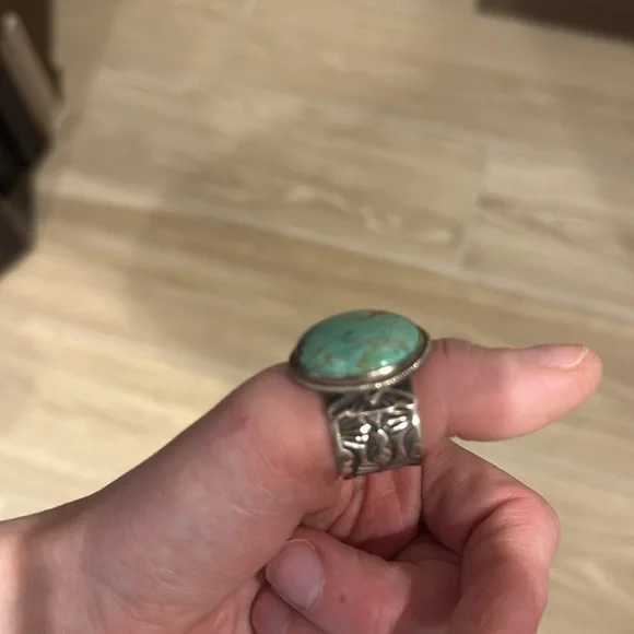 Vintage Native American Southwestern turquoise silver large ring - Picture 15 of 16